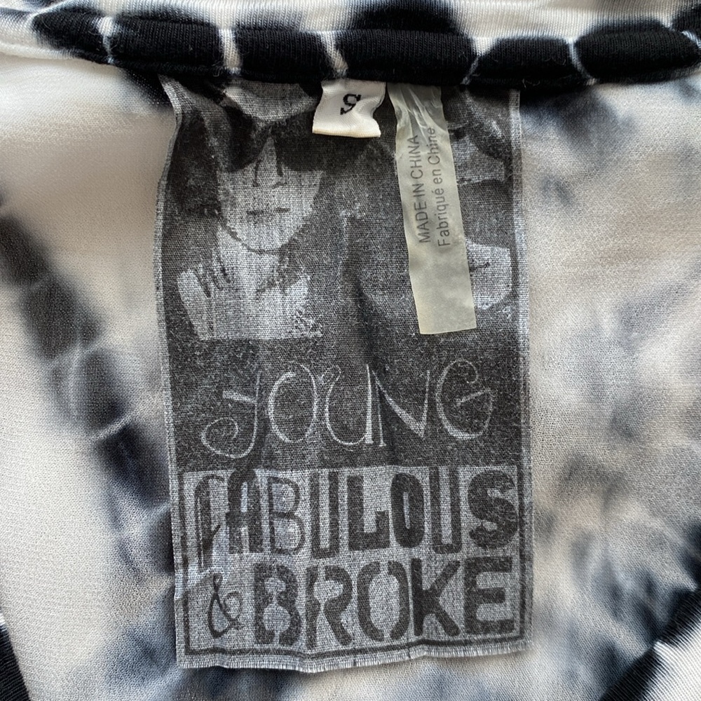 Young Fabulous & Broke Black & White Short Sleeve Tee Open Back Small - Picture 6 of 8